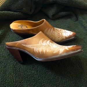 Charlie 1 horse boots camel tan heel booties mules